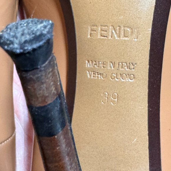 Fendi size 39 tan patent leather stiletto pump - Picture 8 of 11